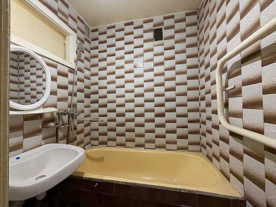 2 кім вторинка в хорошому житловому стані