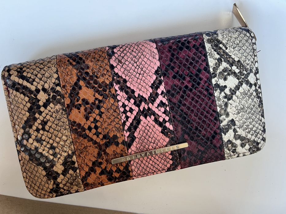 Carteira Stradivarius
