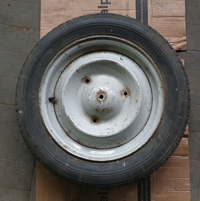 Peças Dyane e 2cv / Portas Jantes