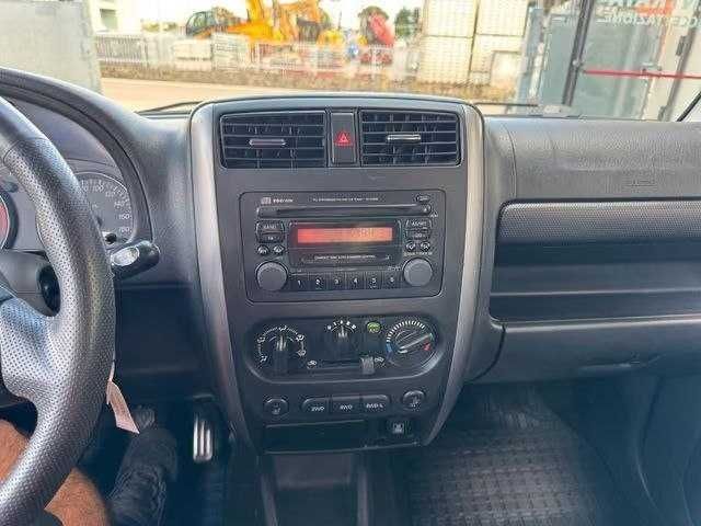 Suzuki Jimny 2011...