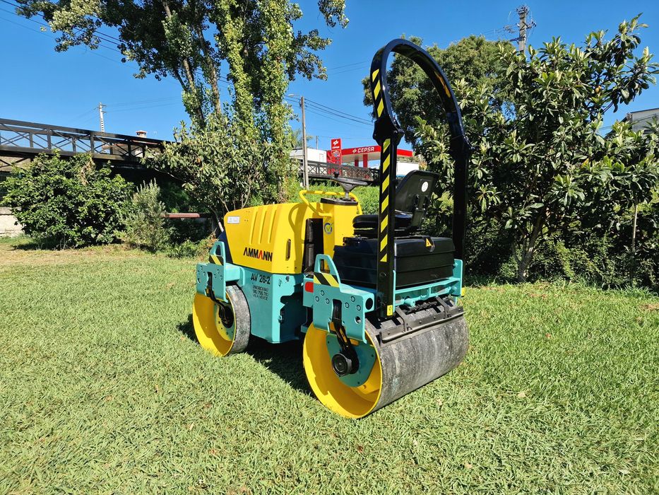 Cilindro compactador marca ammann