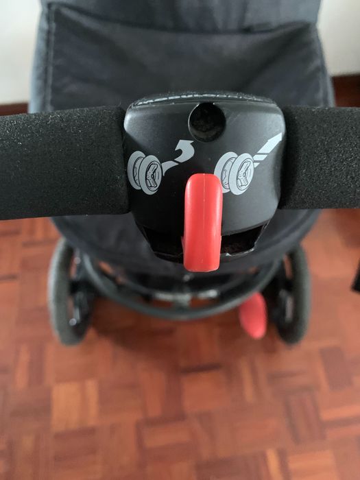 Carrinho de bebé + alcofa Bébéconfort