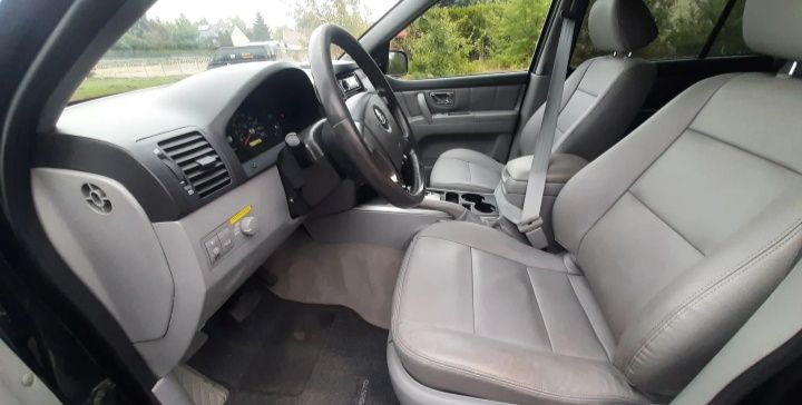Продам Kia Sorento 2,5 TDI 4x4