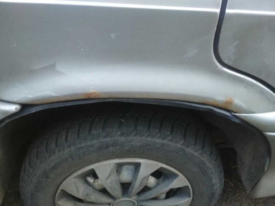 Автомобиль Ваз 2115 2002 года