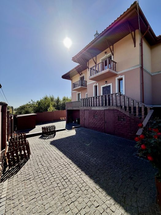 Будинок преміумкласу в Малехові | 271,7 м² | Ділянка 10 сотих