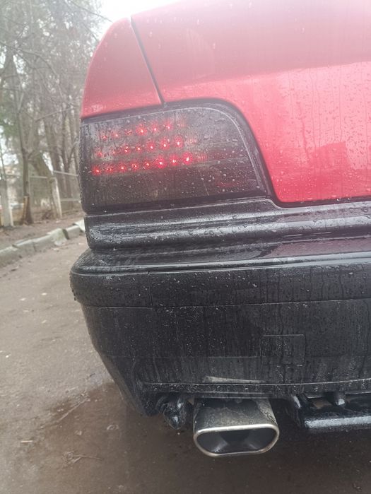 Задні тюнінговані стопи BMW E36