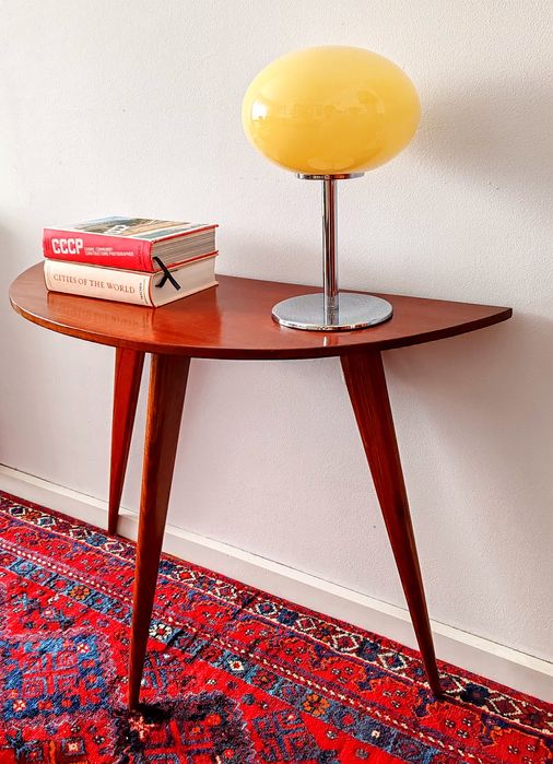 Mesa de Apoio com Pés Palito