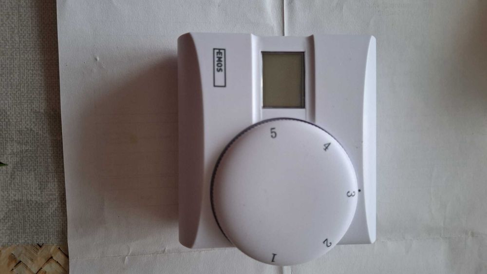 Termostat pokojowy 5-30 st. C Emos P5603R