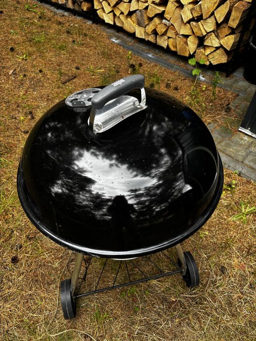 Compact Kettle 57cm grill węglowy Weber