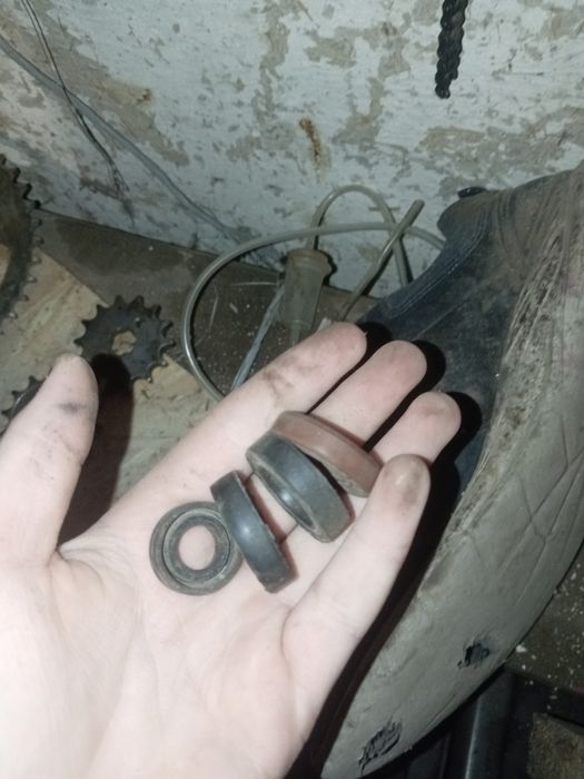 Помотору немає петані і одам діталі мінімальний. торт. СРОЧНО ТРЕБА