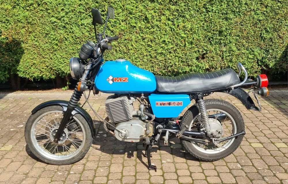 Mz