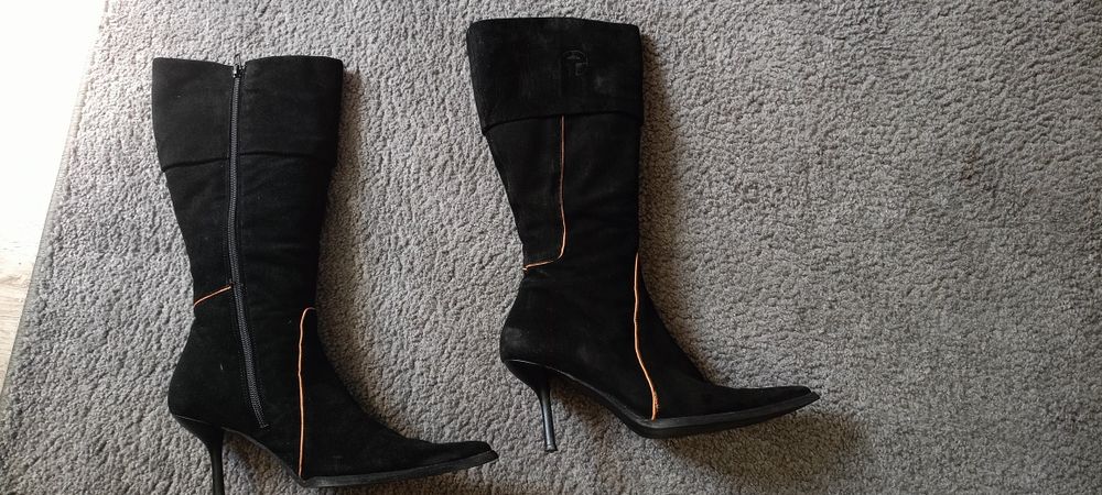 Buty kozaki na szpilce