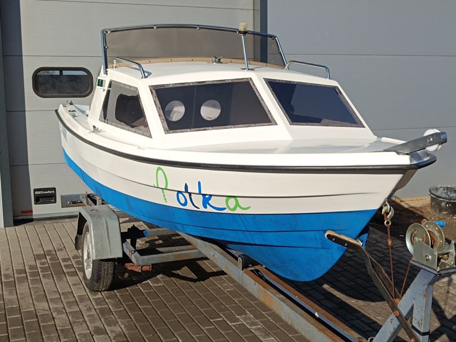 Motorówka łódź kabinowa Suzuki 25 4t