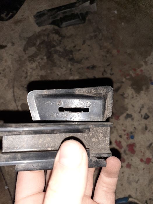 Кріплення бампера хендай ґедзь