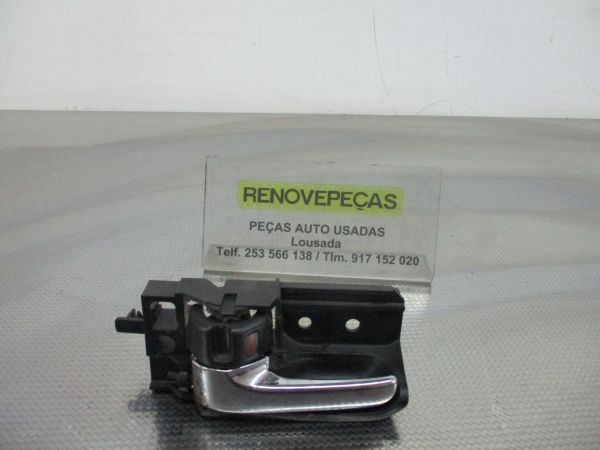 Puxador interior porta frente esquerdo TOYOTA Avensis Wagon (_T25_)