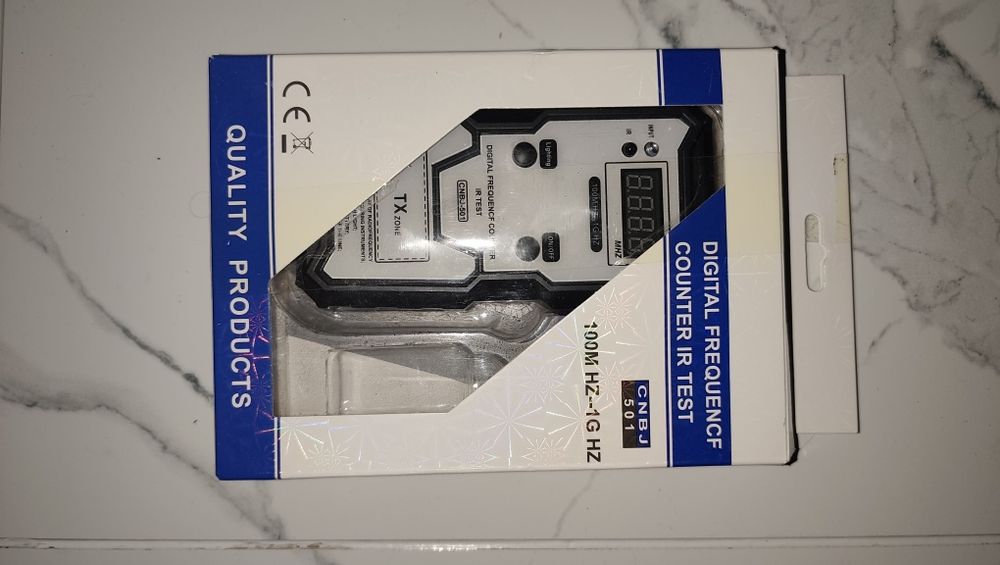 Цифровий частотомір CNBJ-501 з ІЧ-тестером .