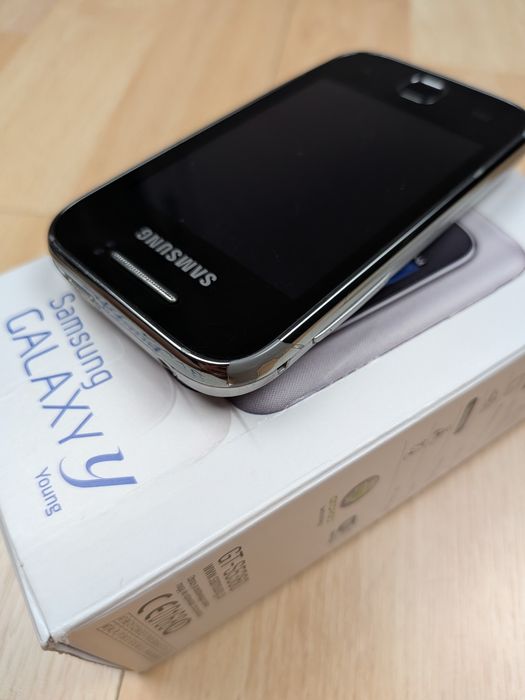 Smartfon Samsung Galaxy Y Young GT-S5360