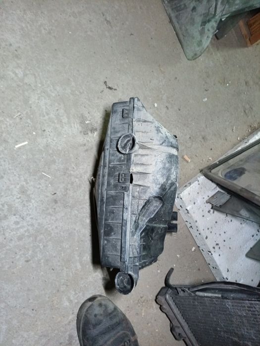 BMW E30 2.4d filtr powietrza