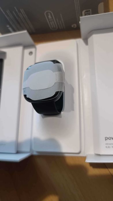 Smartwatch Google Fitbit Versa 4 NIE UŻYWANY