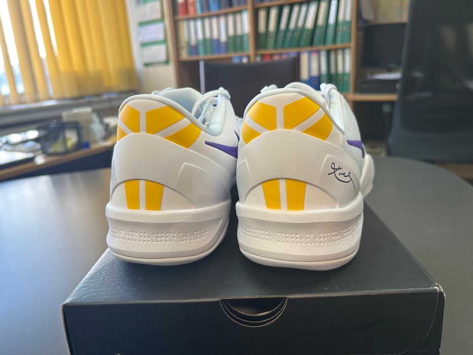 Kobe 8 Protro White and Court Purple Lakers