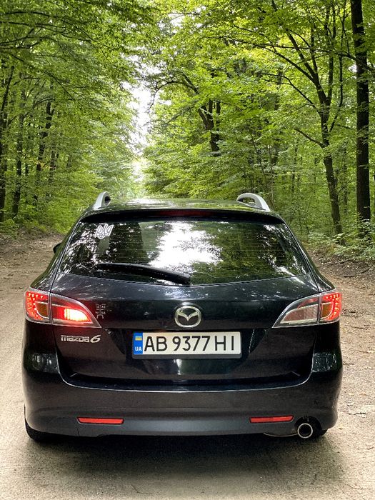 Мазда 6 2010 року