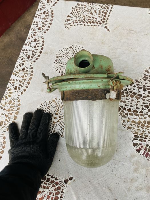 Лампа світильник