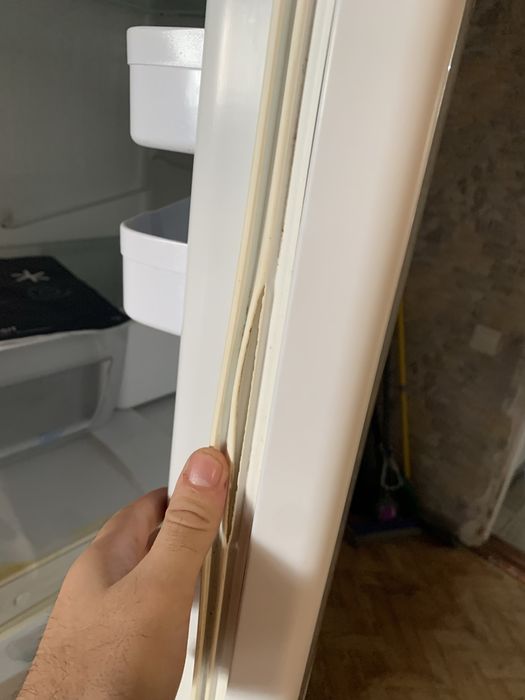 Холодильник Indesit SB200