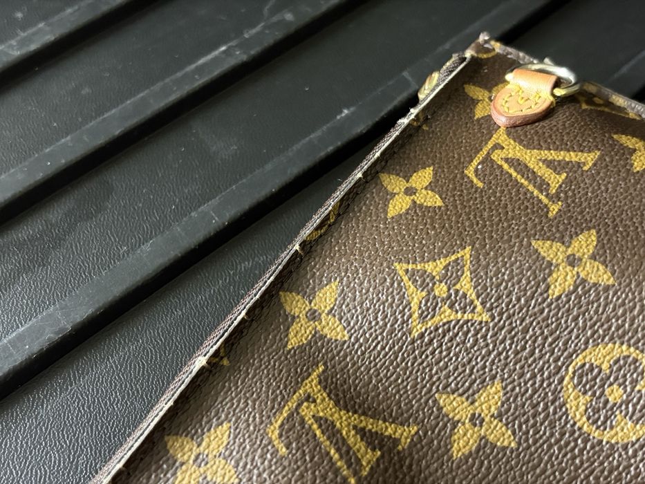 Продам сумка клатч  Louis Vuitton original