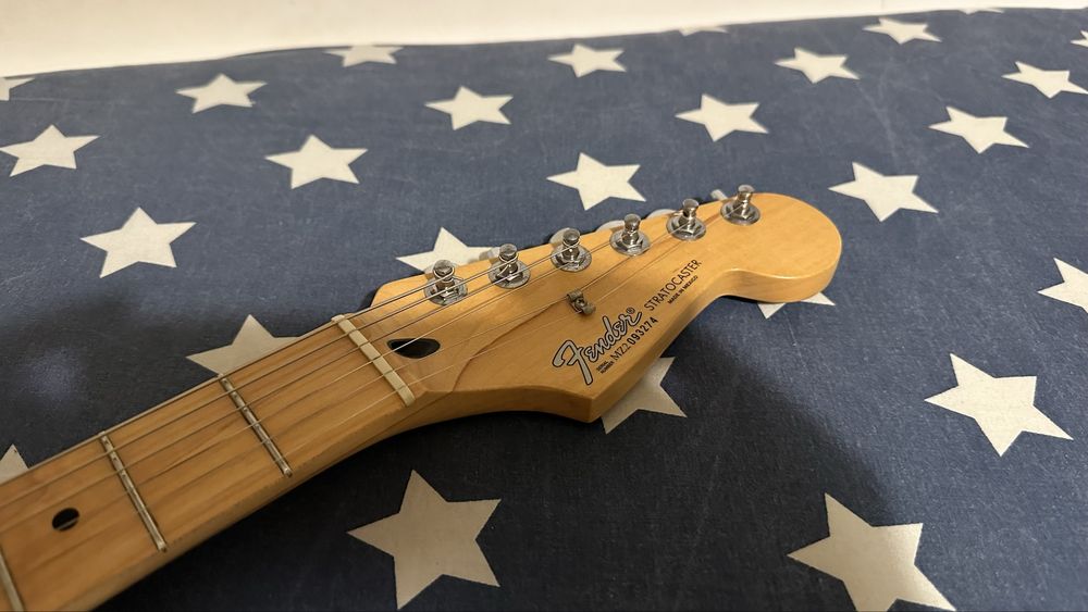 Fender Standard Stratocaster (c/Hardcase)