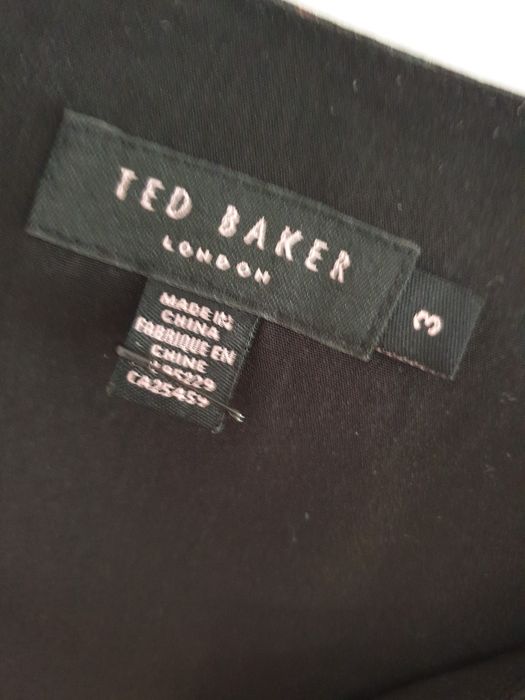 Sukienka Ted Baker 3 m