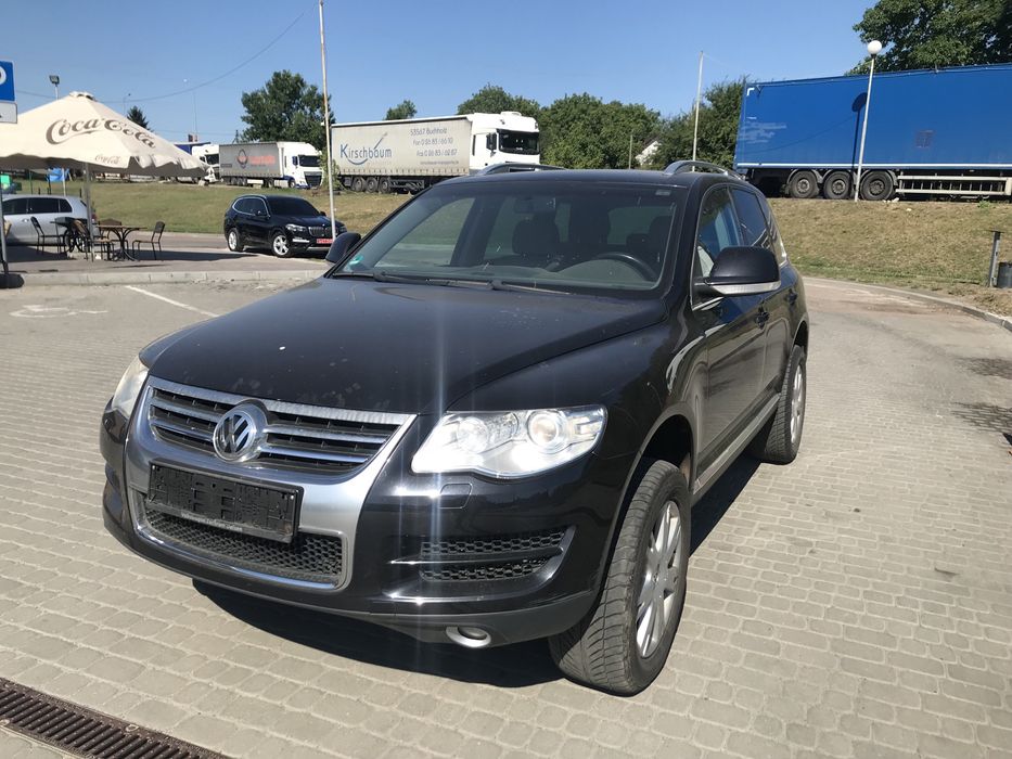 Фольцваген Таурег .3.0 дизель.Автомат
