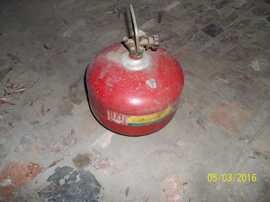 turystyczna butla gazowa propan-butan z okresu PRL