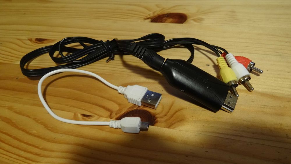 Przewody HDMI-RCA Converter i inne.