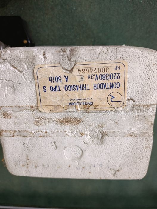 Contadores trifásicos e monofásicos