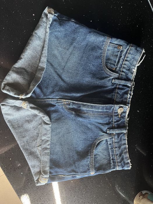 Krótkie spodenki firmy mango Rozmiar 34