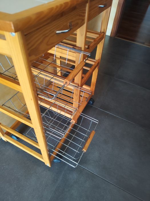 Mesa auxiliar de cozinha