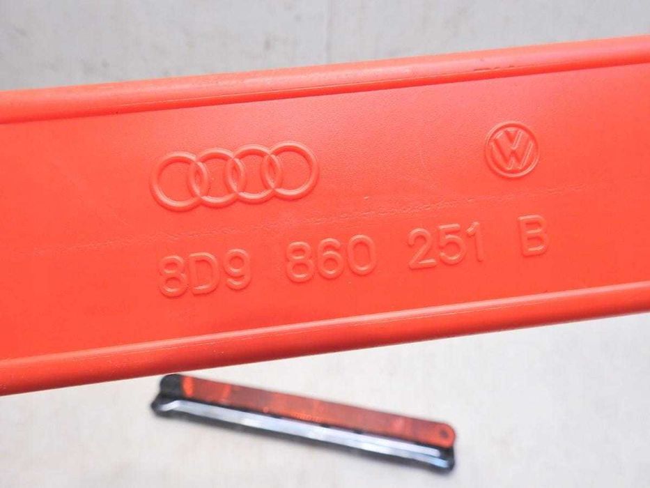 Triângulo de Sinalização / Emergência Original Audi / VW - GEKO