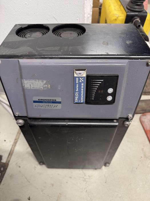 Dwa zestawy pomp obiegowych Grundfos TPD 100-125/133