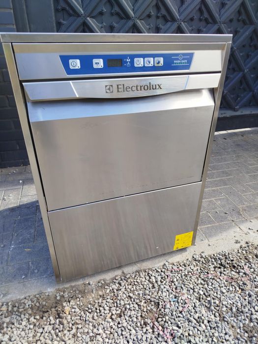 Zmywarko wyparzarka do naczyń szkła filiżanek garnków