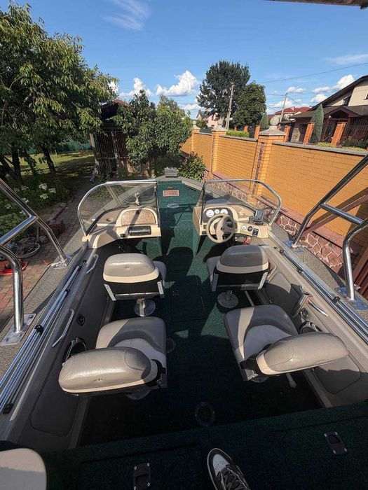 Продам Tracker Targa 17, 2001 рік + Suzuki 140 к.с.