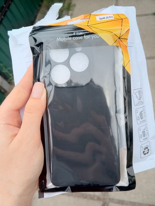 Гладкий чохол із захистом на камеру на TECNO Spark 20 Pro чорний