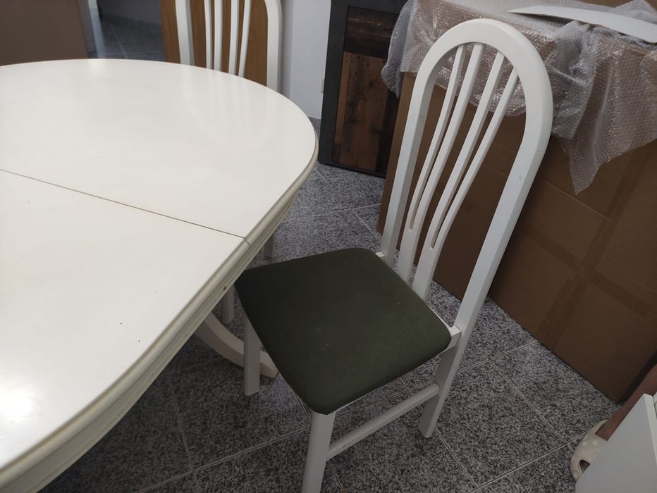Mesa sala e 4 cadeiras