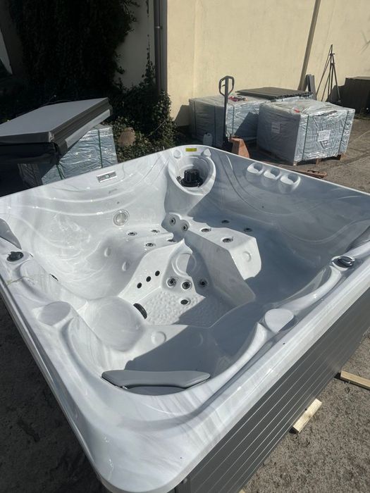 Balia ogrodowa jacuzzi