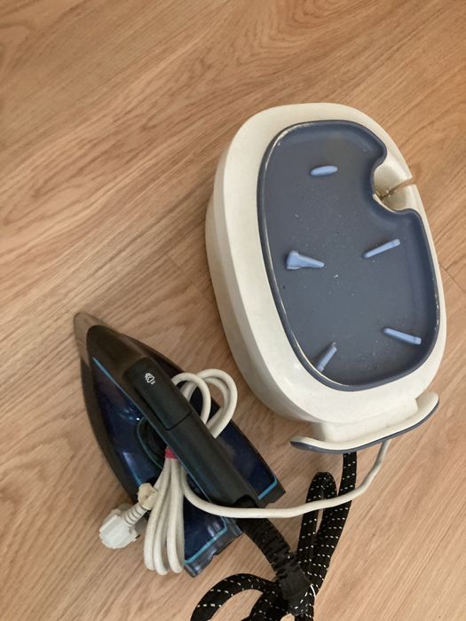 Vendo ferro de engomar com caldeira para pecas