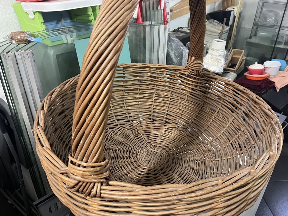 Cesto em verguinha com Asa 70cm de diametro e 65 cm de altura