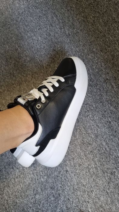 Buty sportowe sneakersy z naturalnej skóry
