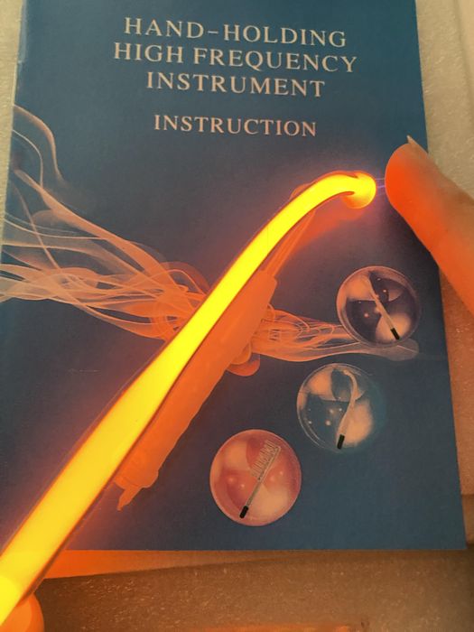 Дарсонваль новий 4 насадки для волосся та ліфтингу шкіри мікротоки