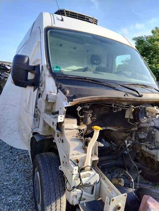 Drzwi renault master iii ładne części kolor biały drzwi kolor biały stan