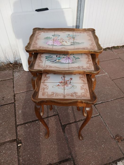 3 piękne małe funkcjonalne stoliki styl Ludwik XV- Szczecin