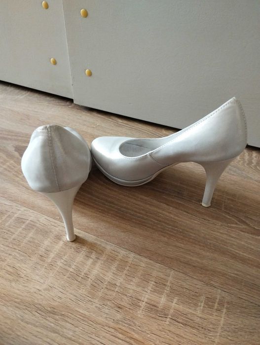 Buty ślubne damskie
